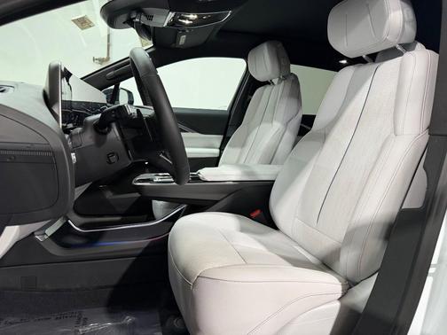Vibrant White Tricoat 2026 Cadillac LYRIQ Sport