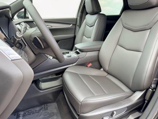 Stellar Black Metallic 2026 Cadillac XT5 Luxury