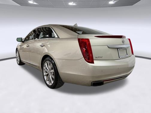 Silver Coast Metallic 2013 Cadillac XTS Luxury