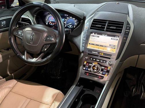 2017 Lincoln MKZ Base