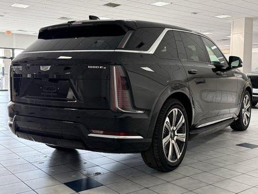 2025 Cadillac Escalade Luxury