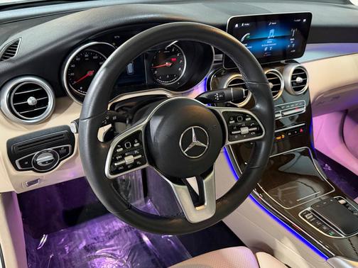 Tan 2021 Mercedes-Benz GLC 300 4MATIC