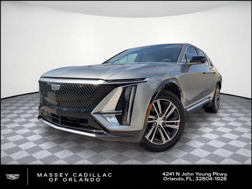 Argent Silver Metallic 2024 Cadillac LYRIQ Luxury