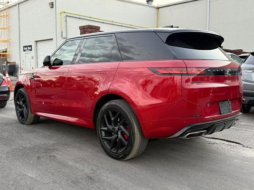 2023 Land Rover Range Rover Sport SE