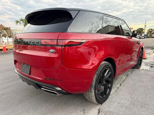 2023 Land Rover Range Rover Sport SE