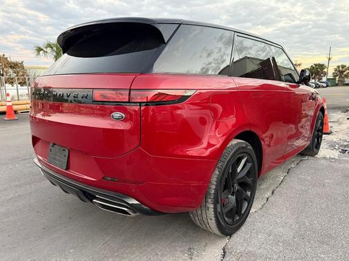 2023 Land Rover Range Rover Sport SE