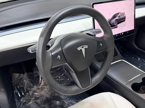 Gray 2023 Tesla Model 3 Standard Range
