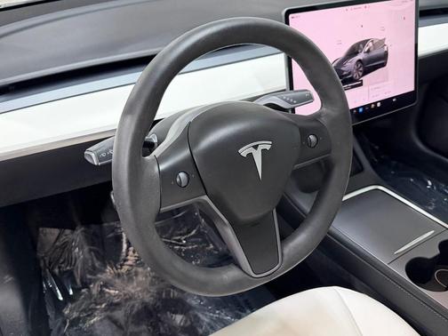 Gray 2023 Tesla Model 3 Standard Range