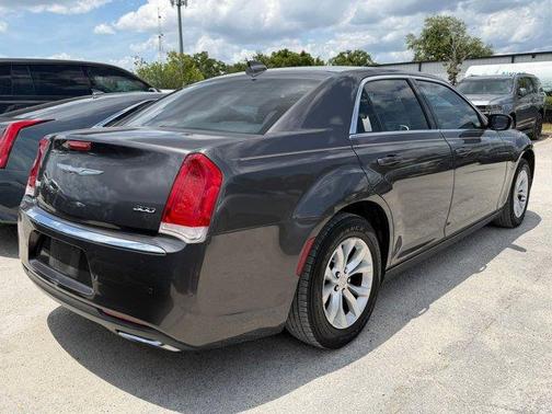 Granite Crystal Metallic Clearcoat 2015 Chrysler 300 Limited