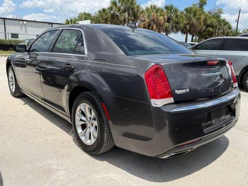 Granite Crystal Metallic Clearcoat 2015 Chrysler 300 Limited