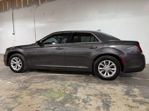 Granite Crystal Metallic Clearcoat 2015 Chrysler 300 Limited