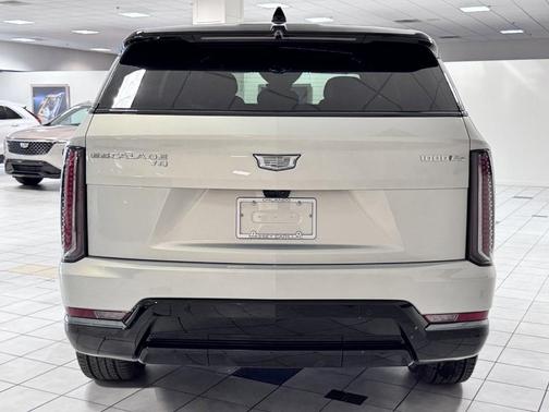 2025 Cadillac Escalade Sport