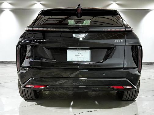 2025 Cadillac LYRIQ Sport w/1SF