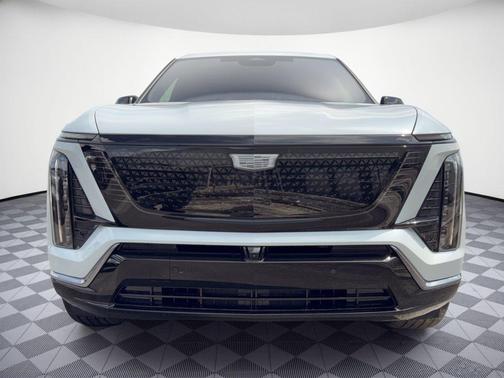 Vibrant White Tricoat 2027 Cadillac VISTIQ Sport