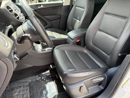 2014 Volkswagen Tiguan Auto SE