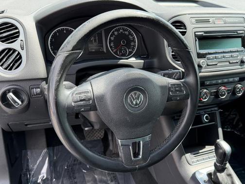 2014 Volkswagen Tiguan Auto SE