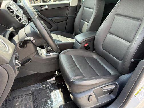 2014 Volkswagen Tiguan Auto SE