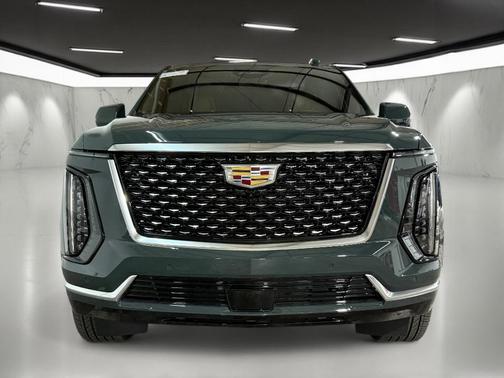 2025 Cadillac Escalade ESV Premium Luxury