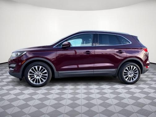 Maroon 2017 Lincoln MKC Reserve