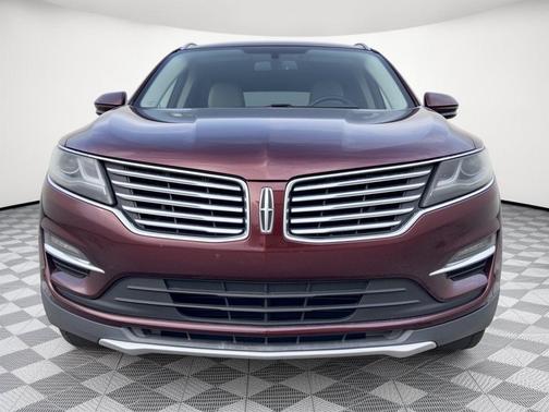 Maroon 2017 Lincoln MKC Reserve
