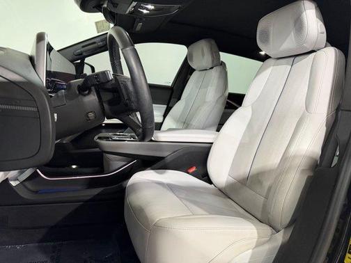 Stellar Black Metallic 2024 Cadillac LYRIQ Luxury