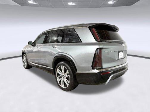 Argent Silver Metallic 2026 Cadillac VISTIQ Luxury