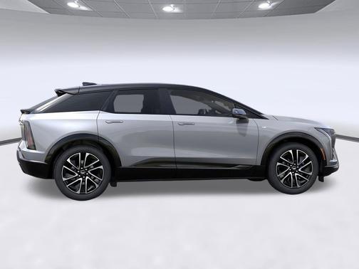 Argent Silver Metallic 2026 Cadillac OPTIQ Sport