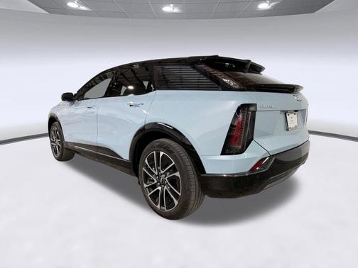 Nimbus Metallic 2026 Cadillac OPTIQ Sport