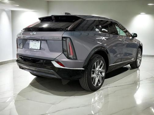 2025 Cadillac OPTIQ Luxury 2 AWD