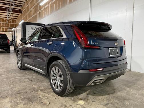 Twilight Blue Metallic 2021 Cadillac XT4 Premium Luxury