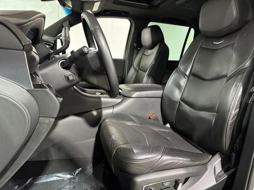 2020 Cadillac Escalade Platinum