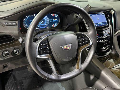 2020 Cadillac Escalade Platinum