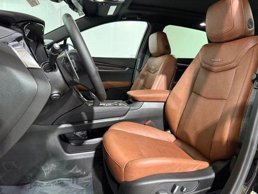 2026 Cadillac XT5 Sport