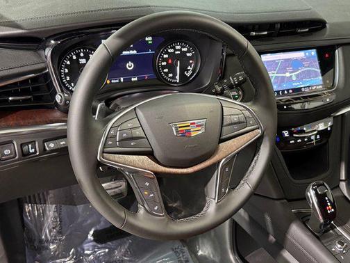 2026 Cadillac XT5 Sport