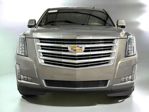 2018 Cadillac Escalade ESV Platinum