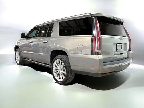 2018 Cadillac Escalade ESV Platinum