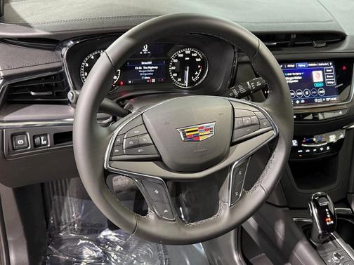 Stellar Black Metallic 2026 Cadillac XT5 Luxury