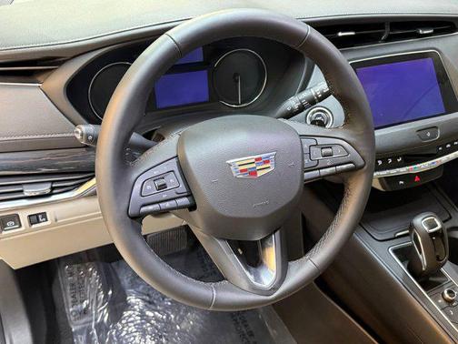 2019 Cadillac XT4 Premium Luxury