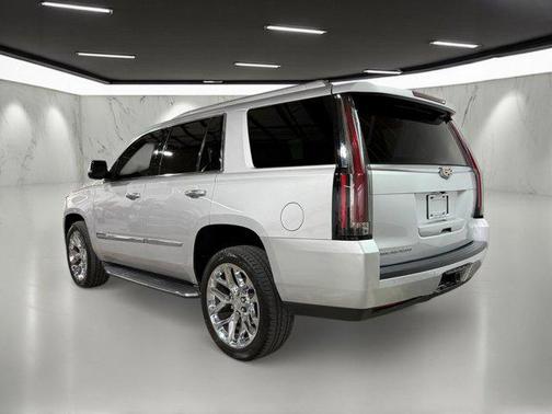 2016 Cadillac Escalade Standard