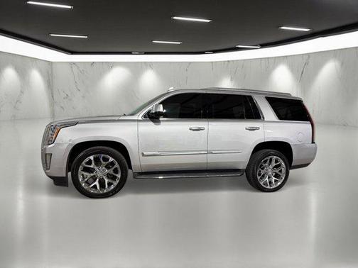 2016 Cadillac Escalade Standard