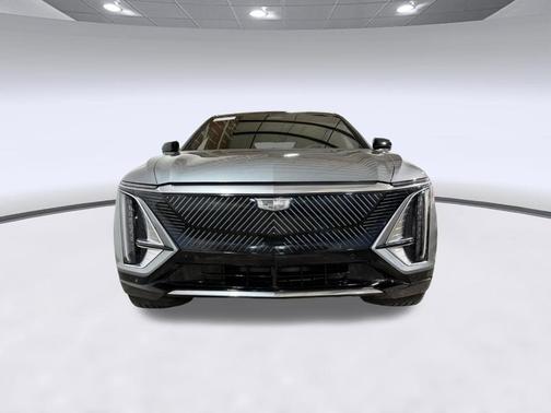 Argent Silver Metallic 2024 Cadillac LYRIQ Tech