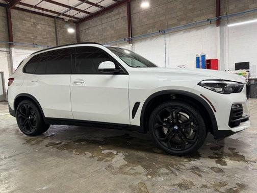 Alpine White 2020 BMW X5 sDrive40i