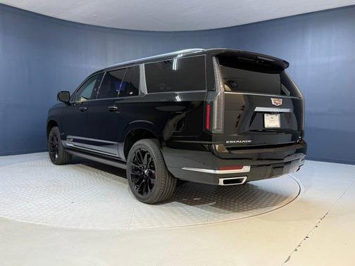 2025 Cadillac Escalade ESV Premium Luxury