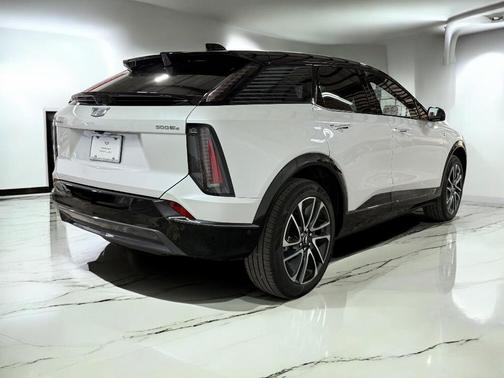 2025 Cadillac OPTIQ Sport 2 AWD