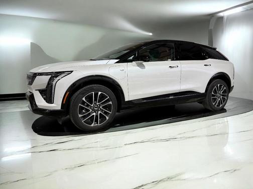 2025 Cadillac OPTIQ Sport 2 AWD