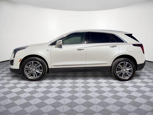 Crystal White Tricoat 2026 Cadillac XT5 Premium Luxury