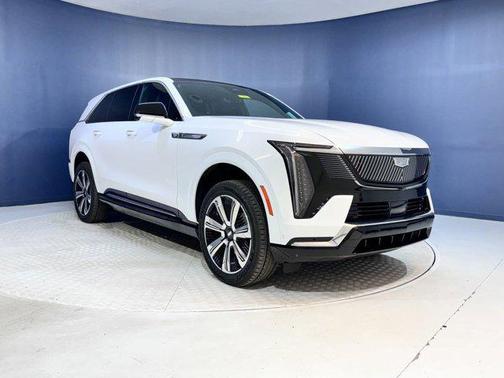 2025 Cadillac Escalade IQ Luxury 2
