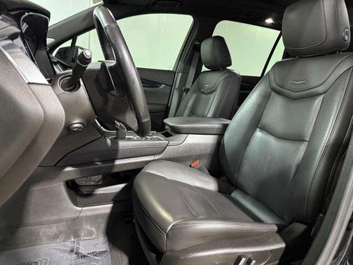 2023 Cadillac XT6 Premium Luxury FWD