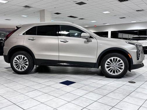 2025 Cadillac XT4 Premium Luxury