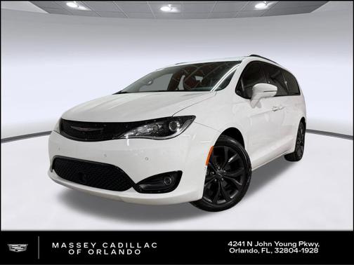 Bright White Clearcoat 2020 Chrysler Pacifica Red S Edition